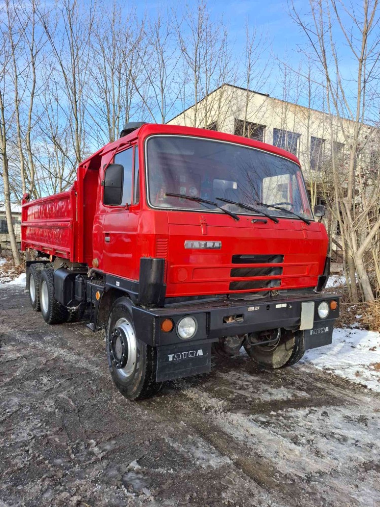 Tatra 815